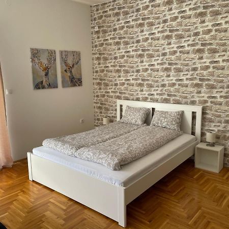 Apartman Sunny Sombor Esterno foto