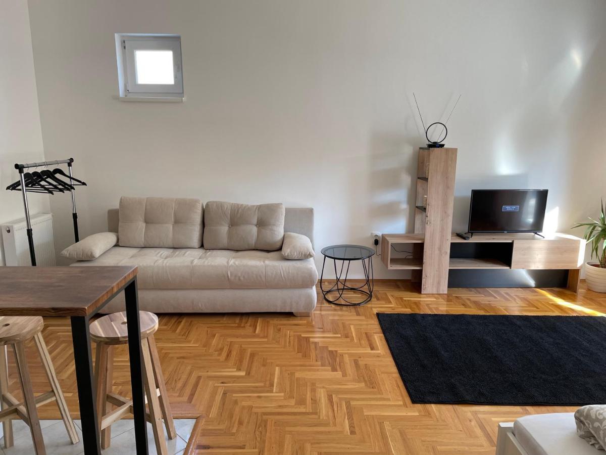 Apartman Sunny Sombor Esterno foto