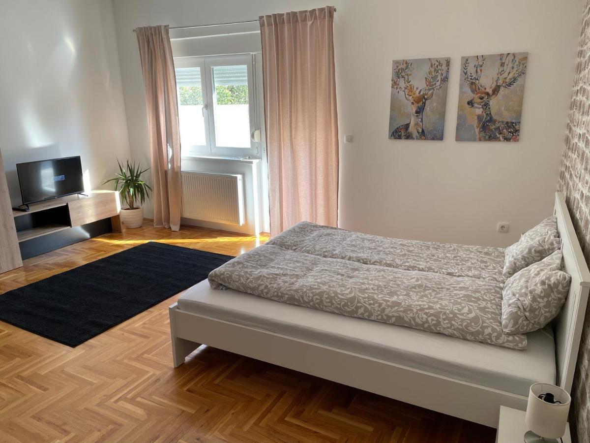 Apartman Sunny Sombor Esterno foto