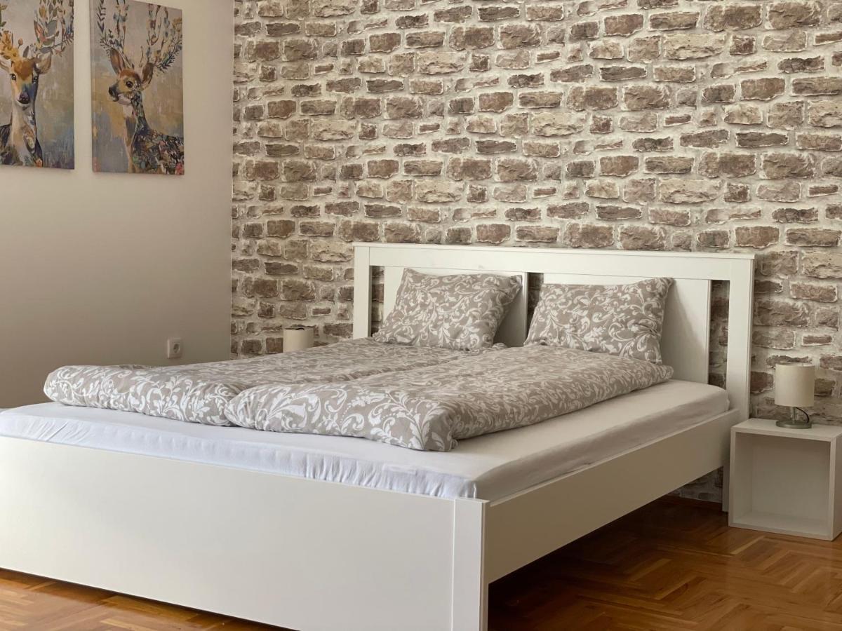 Apartman Sunny Sombor Esterno foto