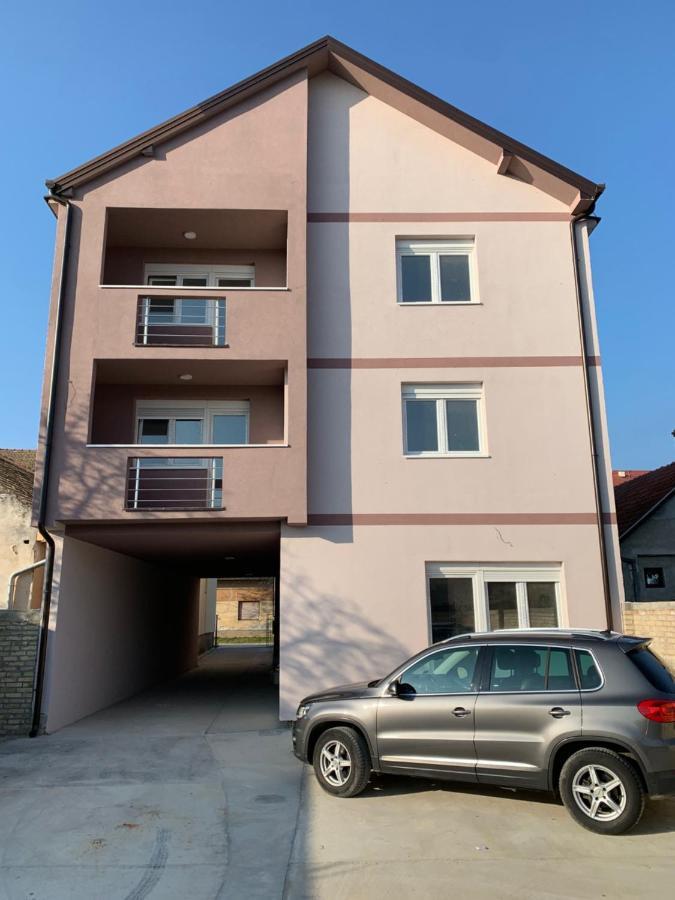Apartman Sunny Sombor Esterno foto